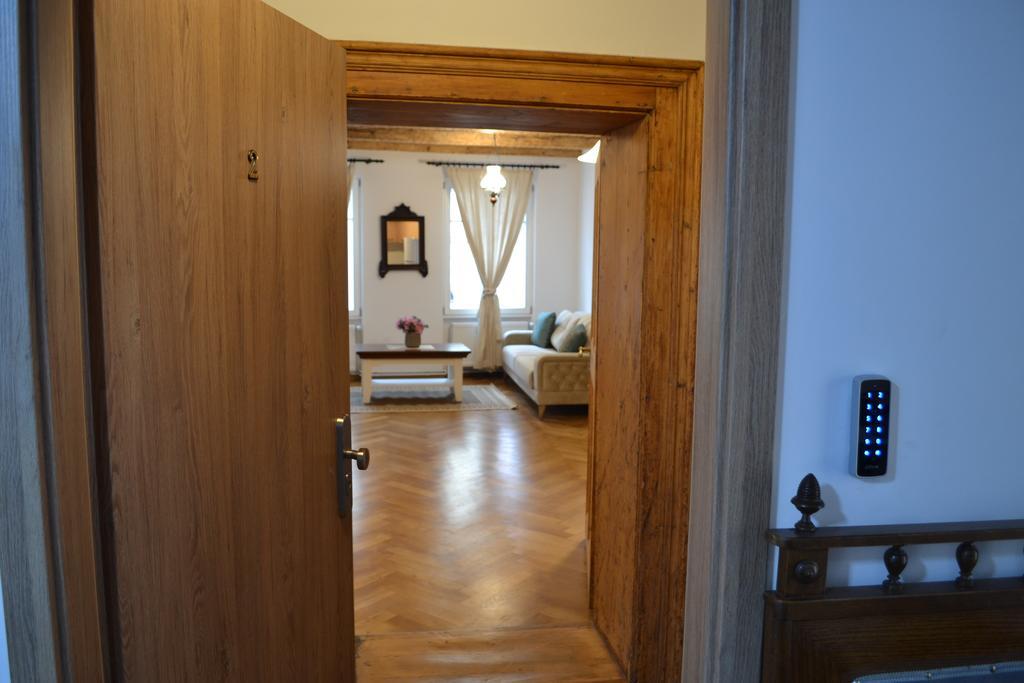 Hotel Casa Fanarilor Braşov Exterior foto